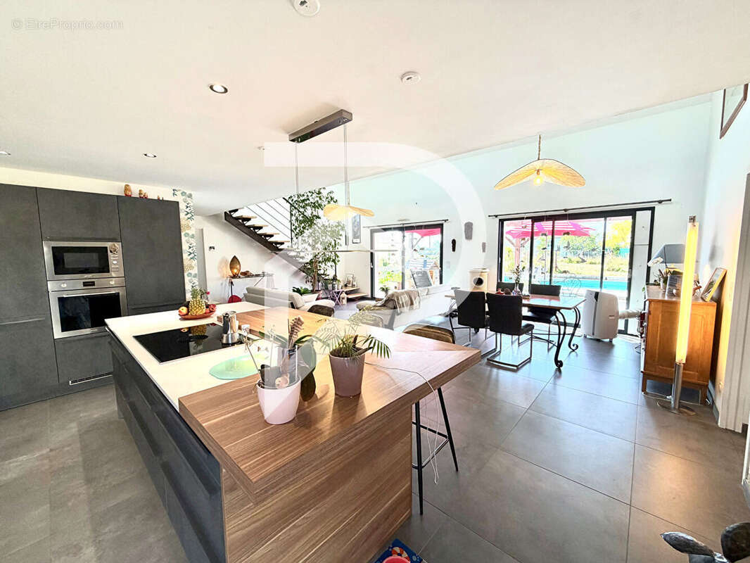 Maison Lagor - 5 pièces - 178 m² - photo 11