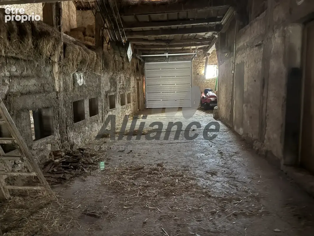 Ferme  avec  dependances  et  terrain  centre   village    ailloncourt - photo 25