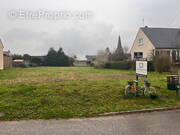 Terrain à COUCY-LA-VILLE