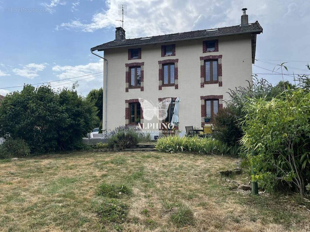 Maison à COGNAC-LA-FORET