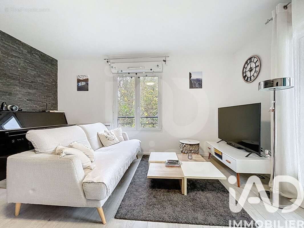 Photo 3 - Appartement à LE PLESSIS-TREVISE