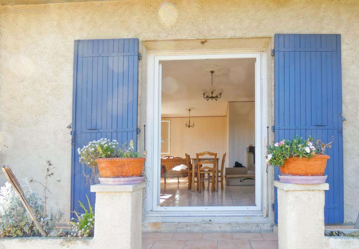 Maison à ROQUEMAURE