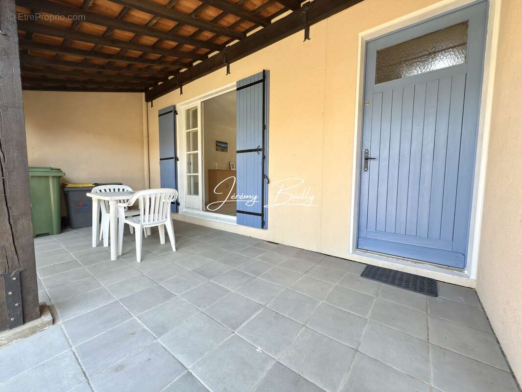 Maison à SAINT-ESTEVE