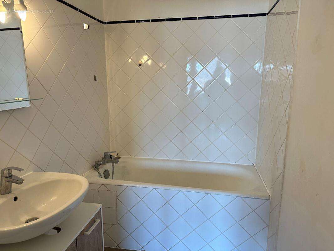 Vienne - Secteur Estressin - T3 avec balcon - photo 4
