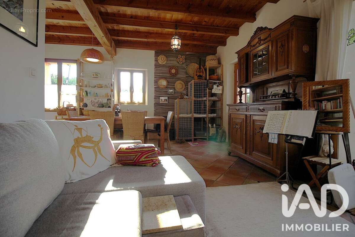 Maison 76 m² à Marseille-16e  - photo 8