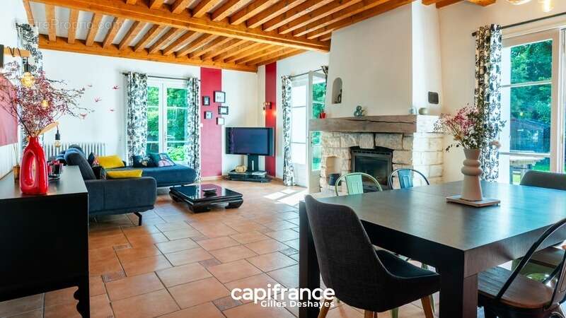 Maison de 1900 à Lurcy, secteur Montmerle-sur-Saône / Messimy-sur-Saône, 172 m² habitables, 187 m² au sol, sur un terrain arboré - photo 3