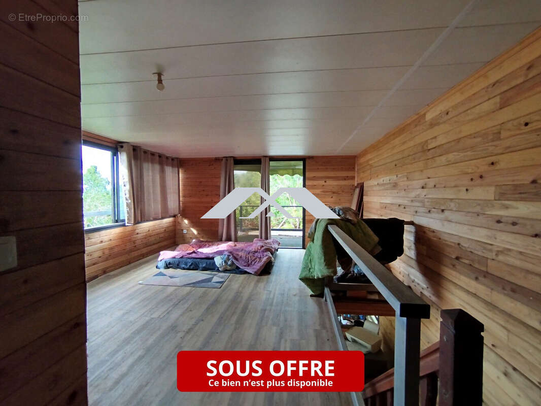 Terrain à SAINT-BENOIT