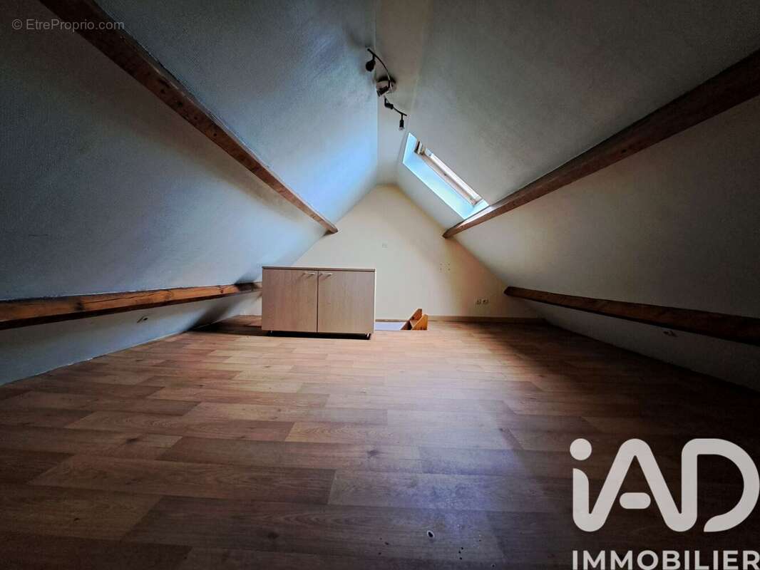 Appartement 32 m² à Armentieres  - photo 3
