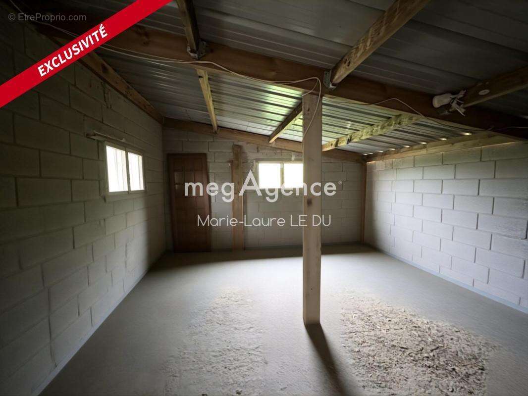 MAISON DE CAMPAGNE avec différentes dépendances - photo 19