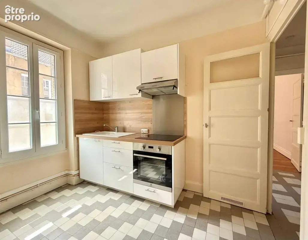 Appartement T3 avec cave et grenier, propre, stationnement aisé - photo 5