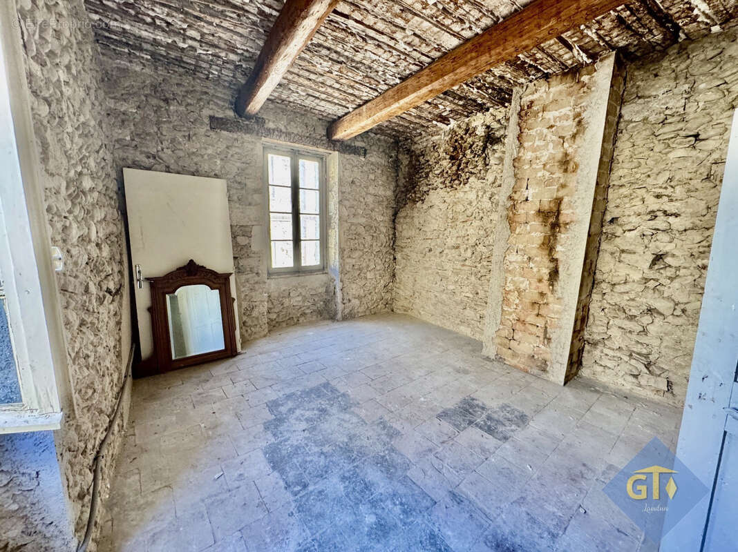 Maison à SAINT-GENIES-DE-COMOLAS