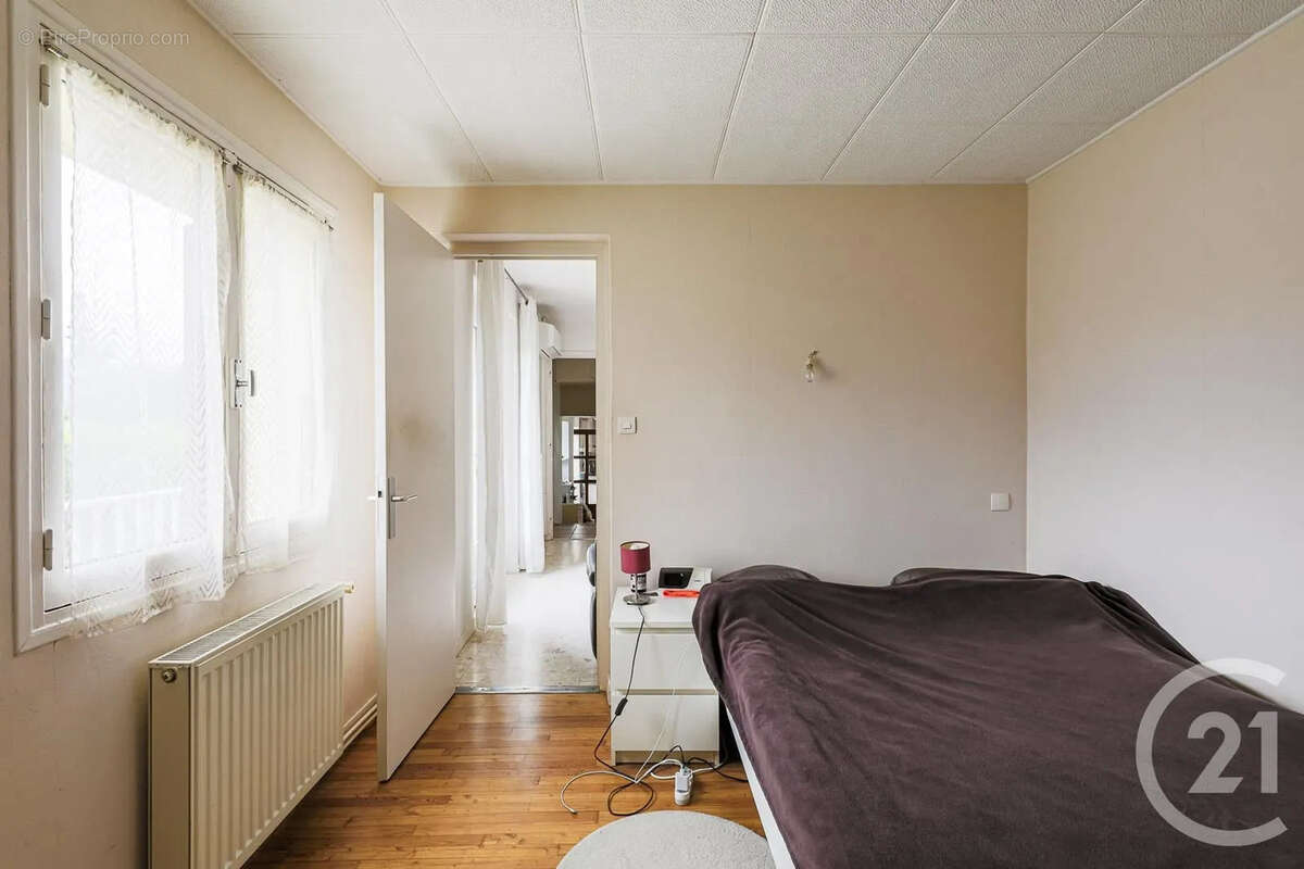 Appartement à VARCES-ALLIERES-ET-RISSET