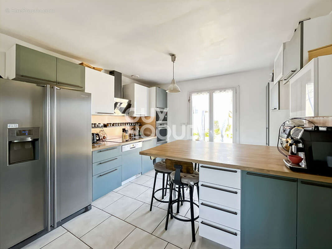 Maison à FONTENAY-TRESIGNY