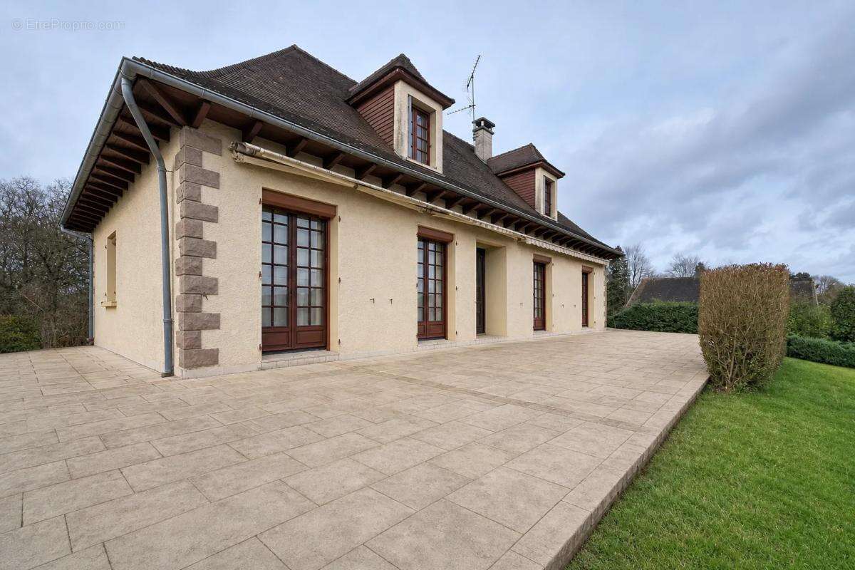 Maison à LUBERSAC