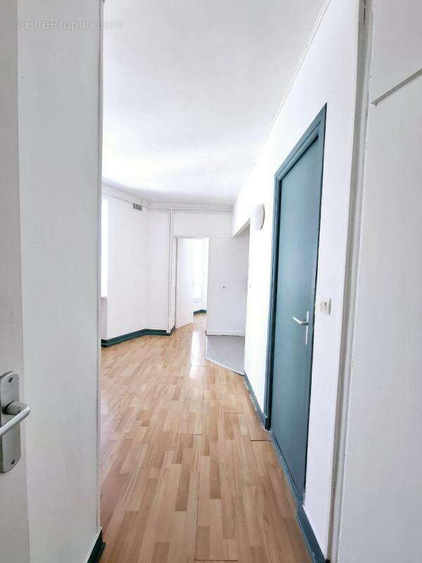 Appartement à PARIS-19E