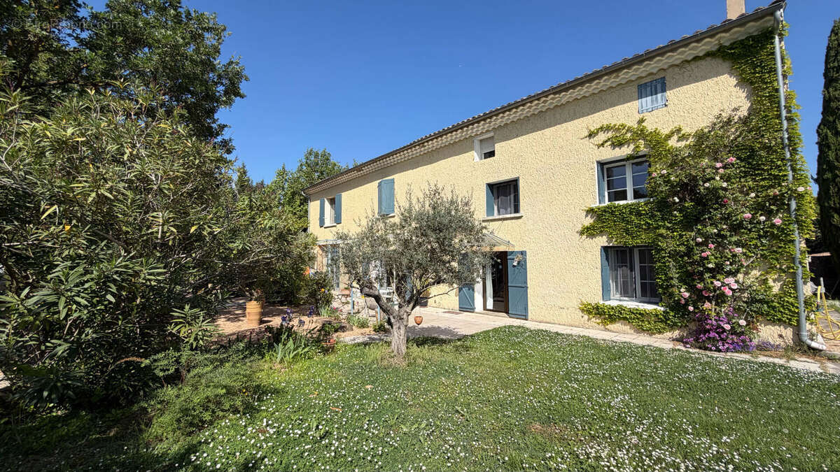 Maison à ALTHEN-DES-PALUDS