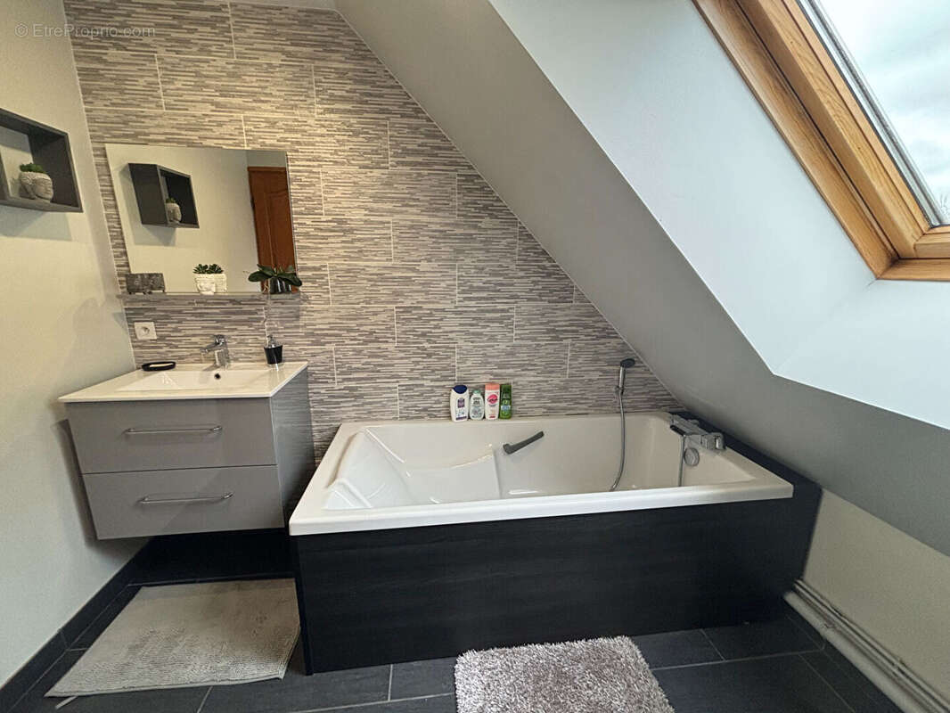 Maison à SAINTE-GENEVIEVE