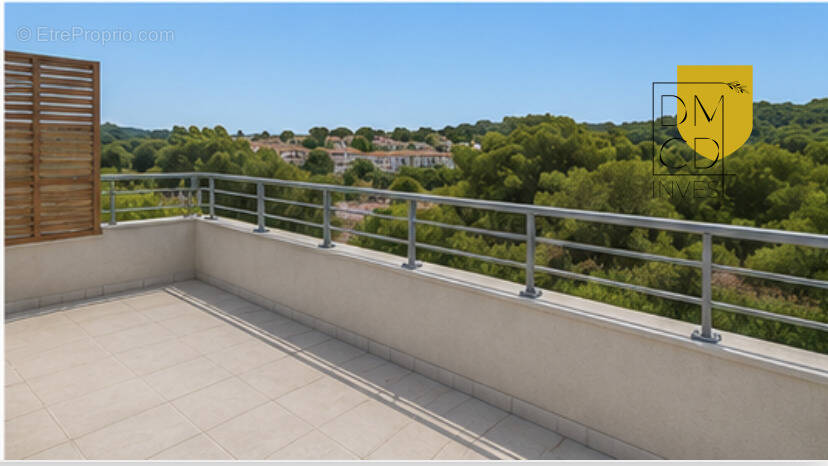 Appartement à LA ROQUE-D'ANTHERON
