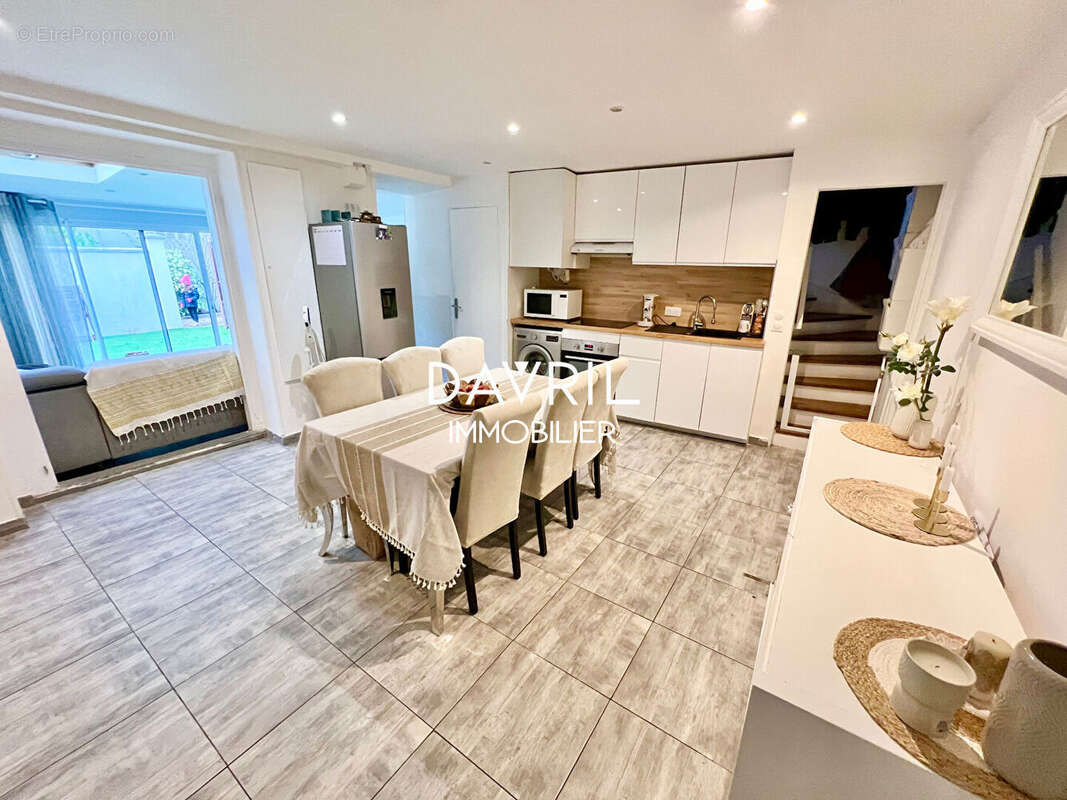 Maison à CONFLANS-SAINTE-HONORINE