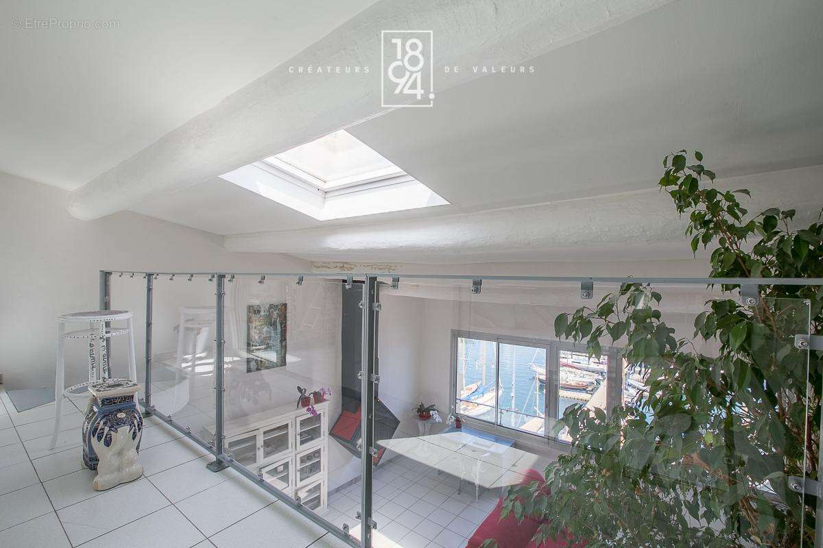 Appartement à MARSEILLE-7E