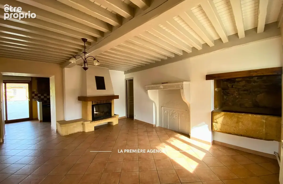 Maison 9 pièces 156 m² à vendre à Saint-Forgeux (69490) - photo 4