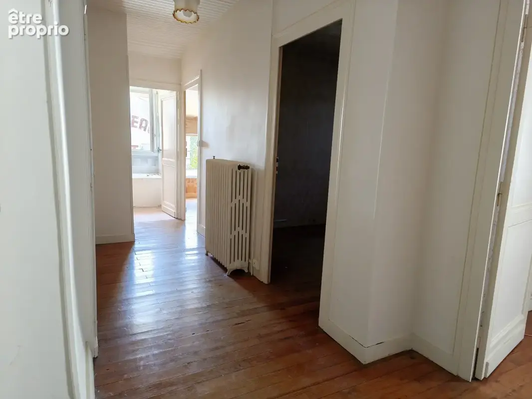 Maison en pierre avec dépendances - photo 10