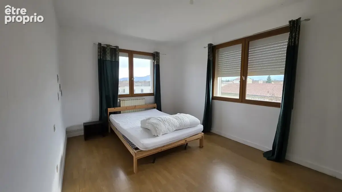 Quartier résidentiel maison T6 sur une parcelle de 1077m2 - photo 8