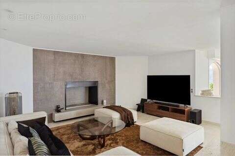 Maison à THEOULE-SUR-MER