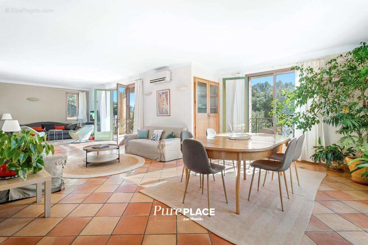 Maison à BEAUSOLEIL