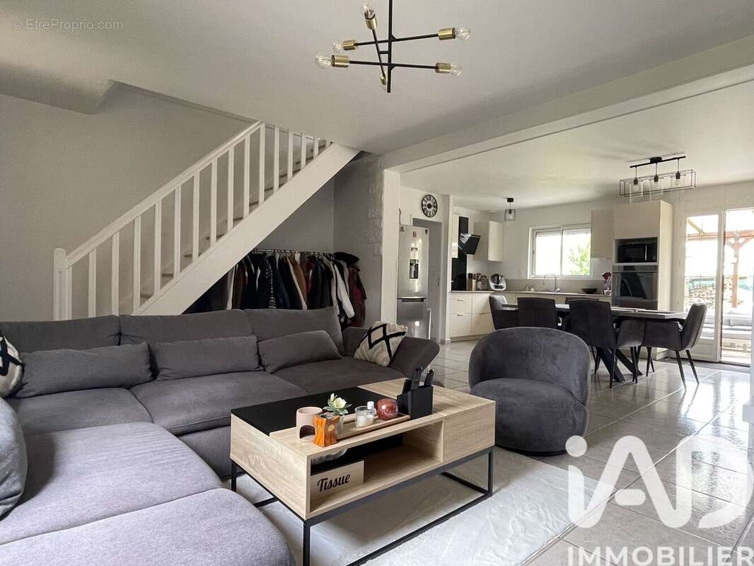 Photo 2 - Maison à VALENCE-EN-BRIE