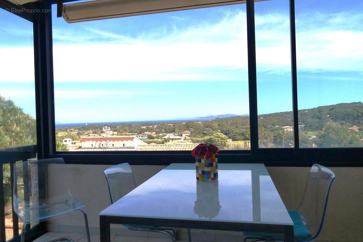 Appartement à HYERES