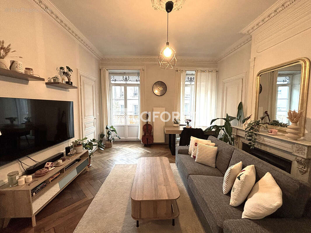 Appartement à GIVORS