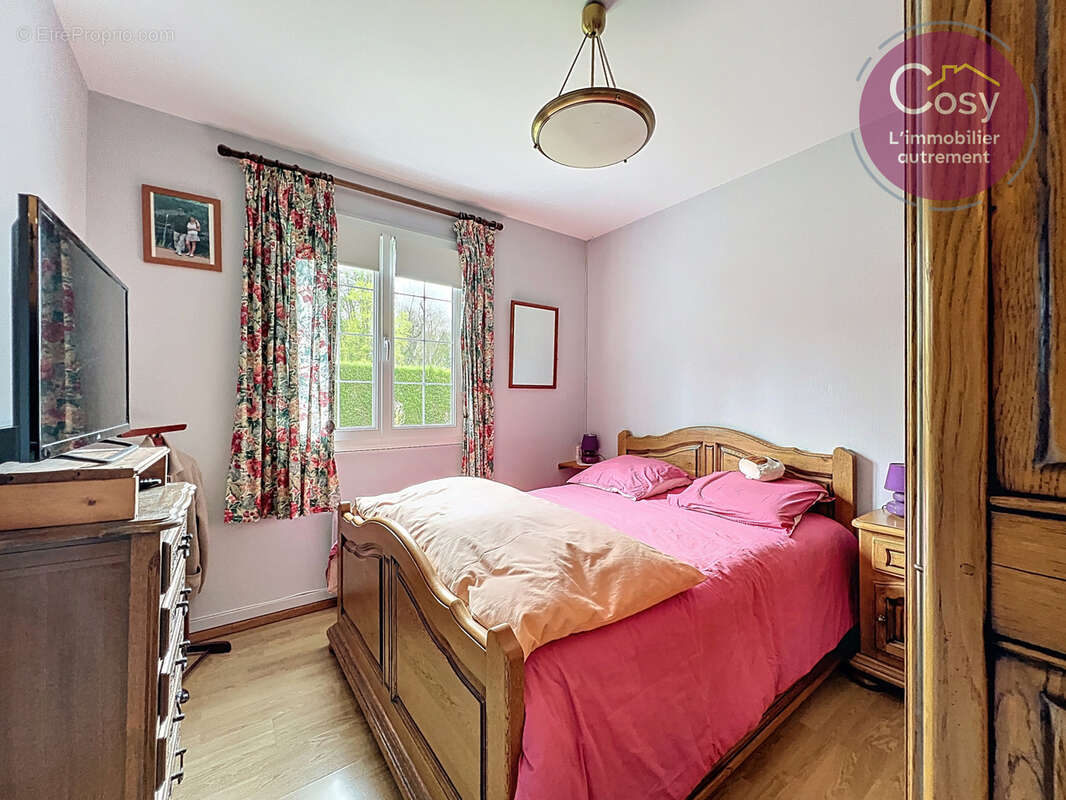 Maison à VIC-SUR-AISNE