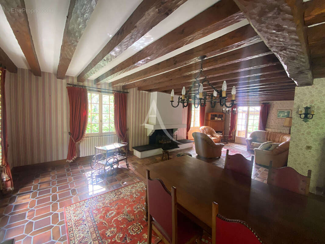 Maison à DONNERY