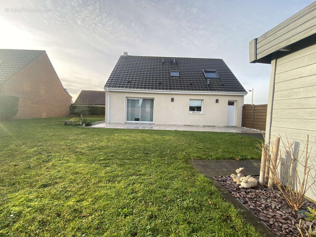 Maison à COURRIERES