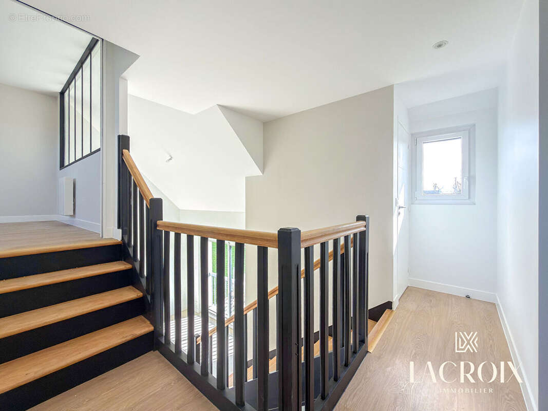 A vendre - maison 8 pièces - saint-carné - photo 9