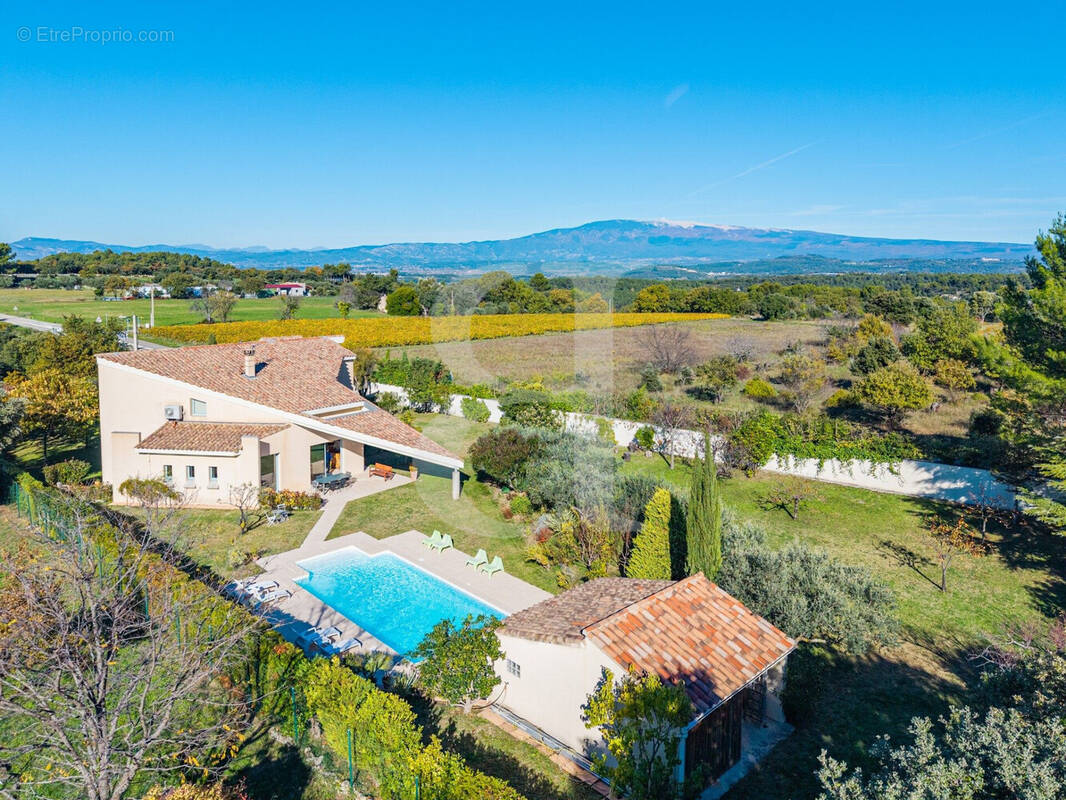 Maison à L&#039;ISLE-SUR-LA-SORGUE
