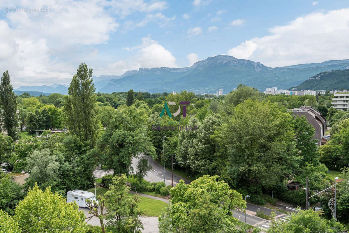 Appartement à MEYLAN
