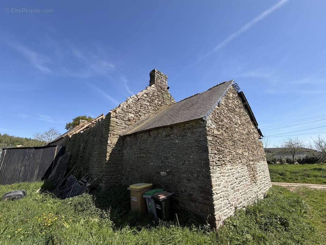 Maison à LE GOURAY