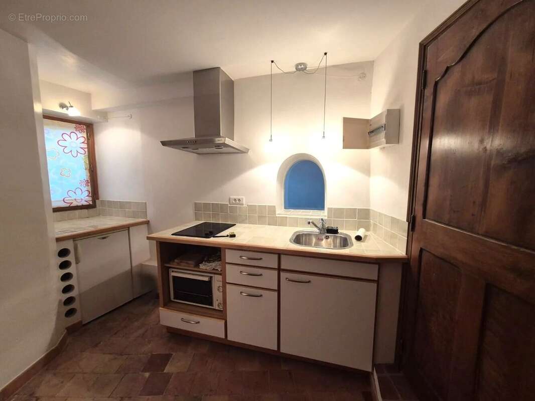 Appartement à COTIGNAC