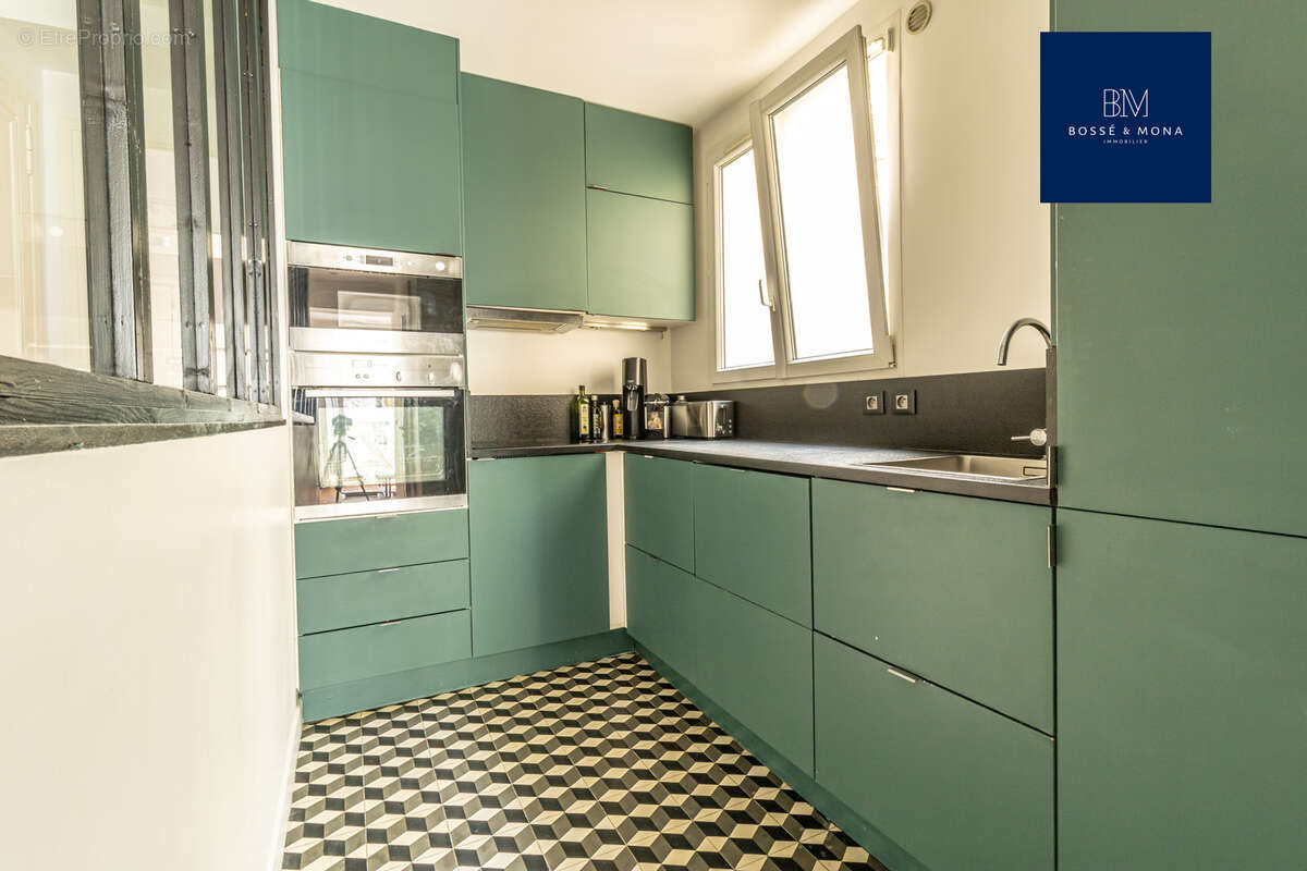 Appartement à PARIS-18E