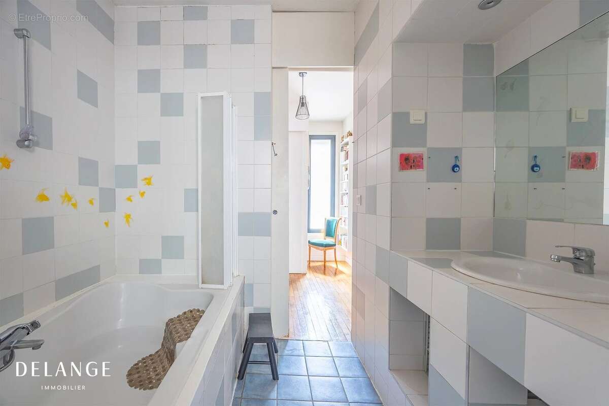 Ivry-Sur-Seine - Maison Individuelle 5P 146 m² - photo 11