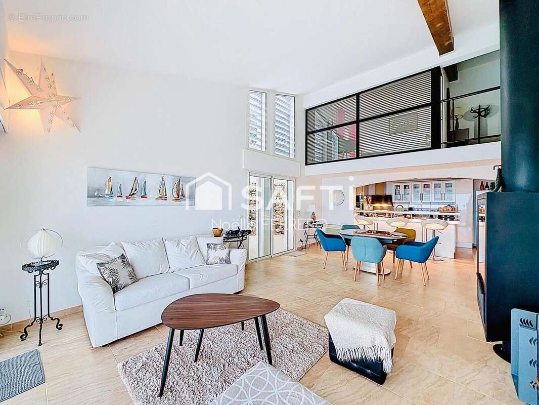 Photo 3 - Maison à LES ISSAMBRES