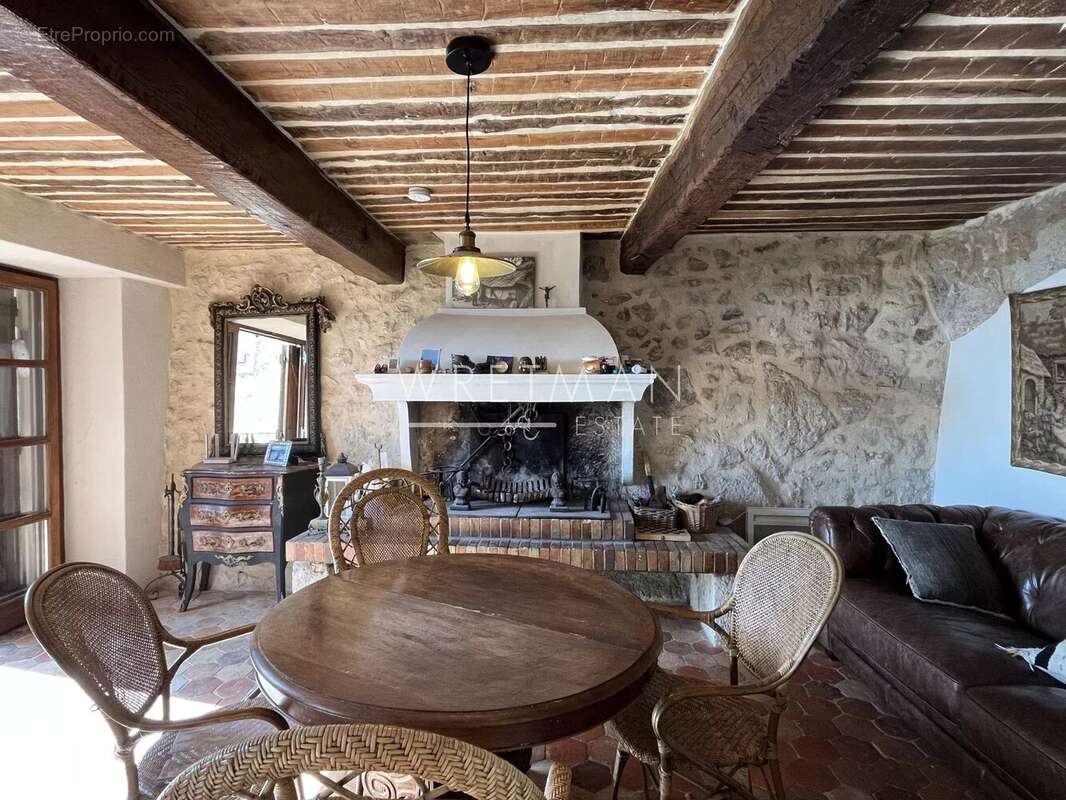 Maison de village avec studio indépendant - MONS - photo 8