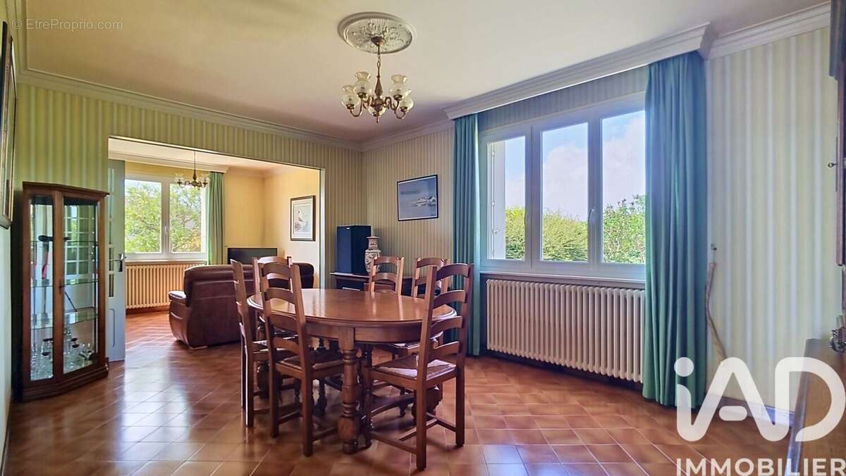 Photo 8 - Maison à POULDREUZIC