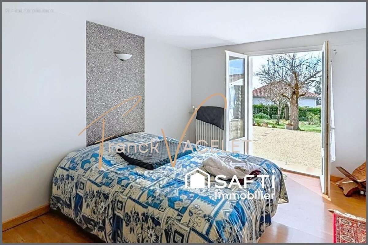Maison 130 m² à La Reole  - photo 8