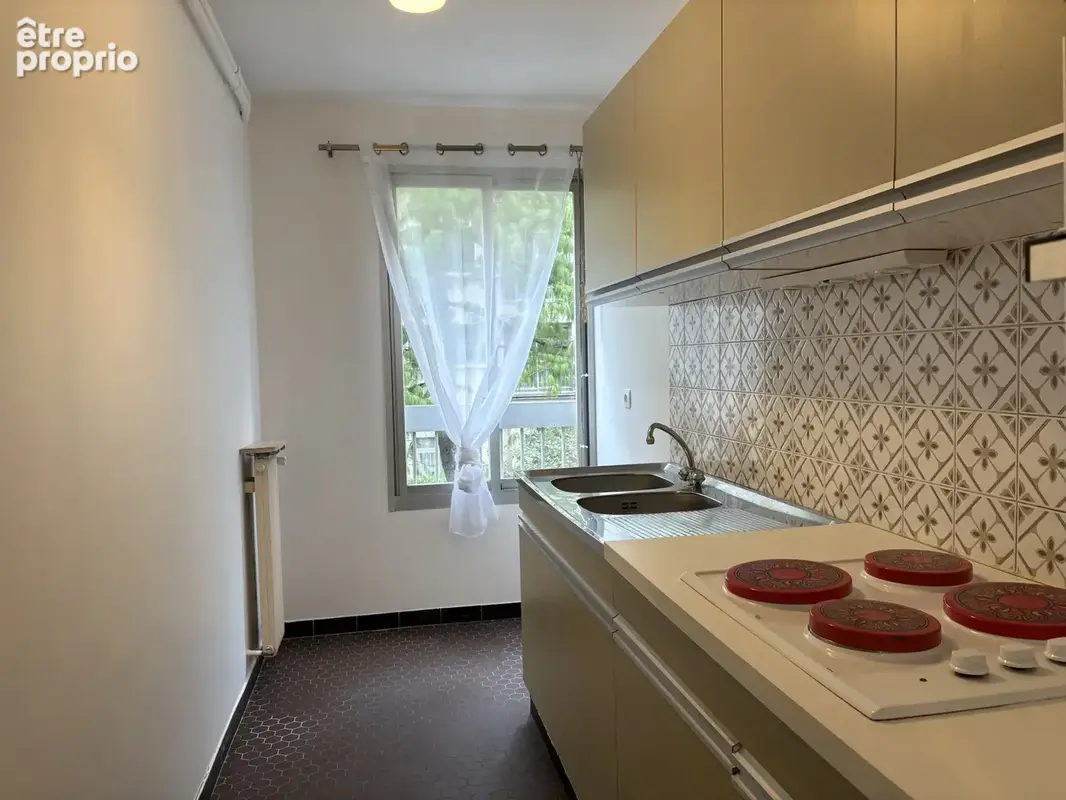 APPARTEMENT 2 PIECES dans Résidence sécurisée avec jardin, proche du Bois de Vincennes - photo 7