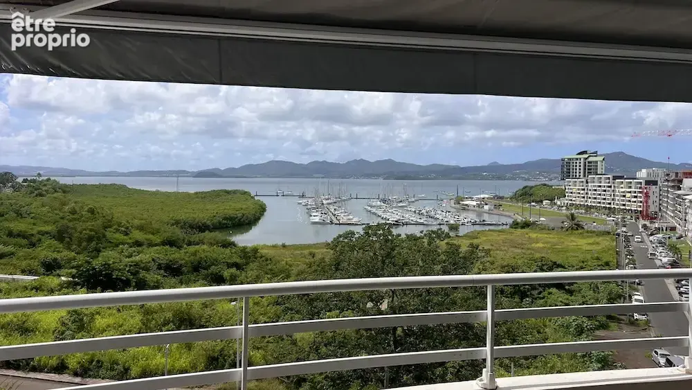 Appartement à FORT-DE-FRANCE