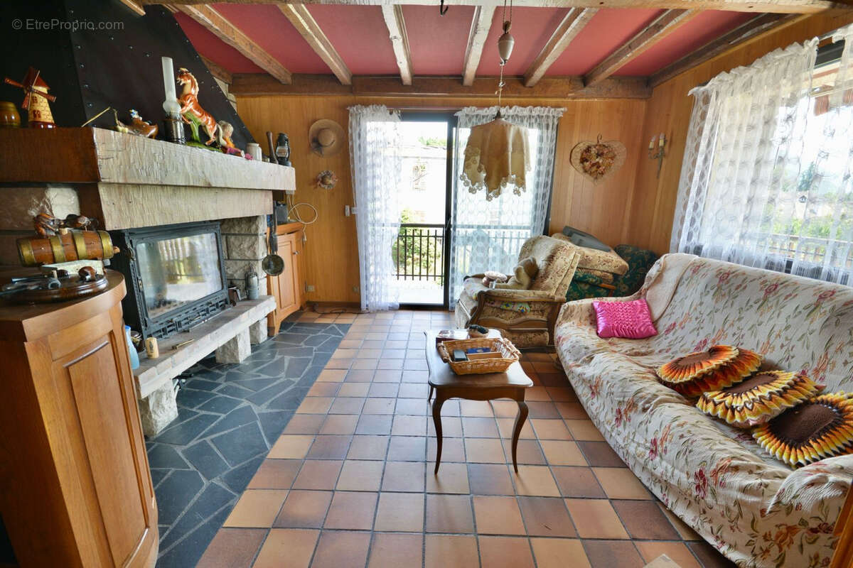 Espace et potentiel! Maison de 221 m2 + combles sur les hauteurs d'Annecy le Vieux - photo 10