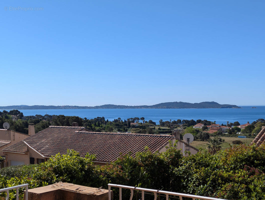 Maison à CARQUEIRANNE